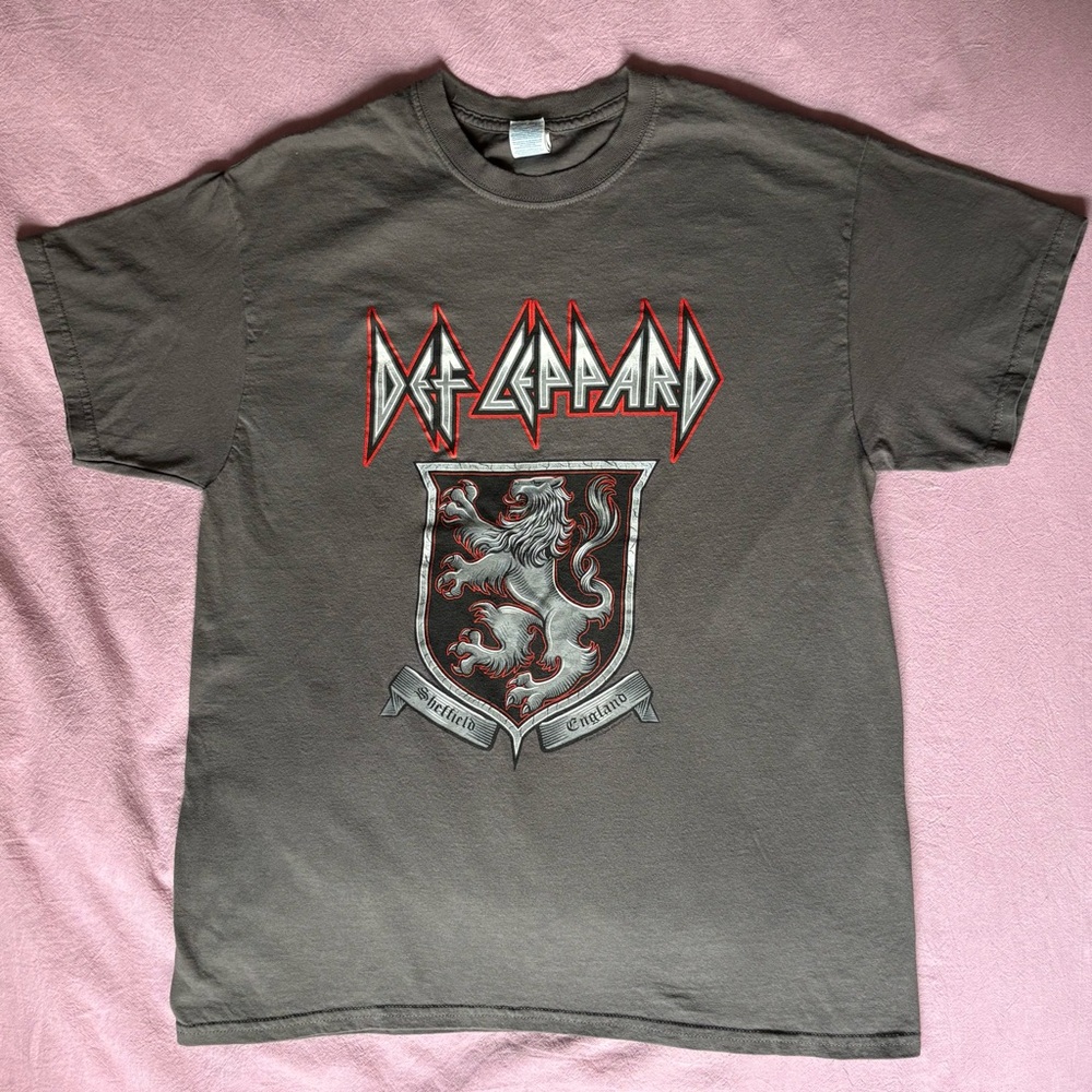 Def Leppard 2017 Concert World Tour Merch Band Tee Shirt Grey Men’s Large